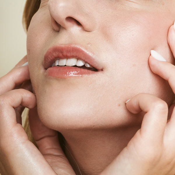 Uoga Uoga Rozjasňující podkladová báze (30 ml) - Comet Tail