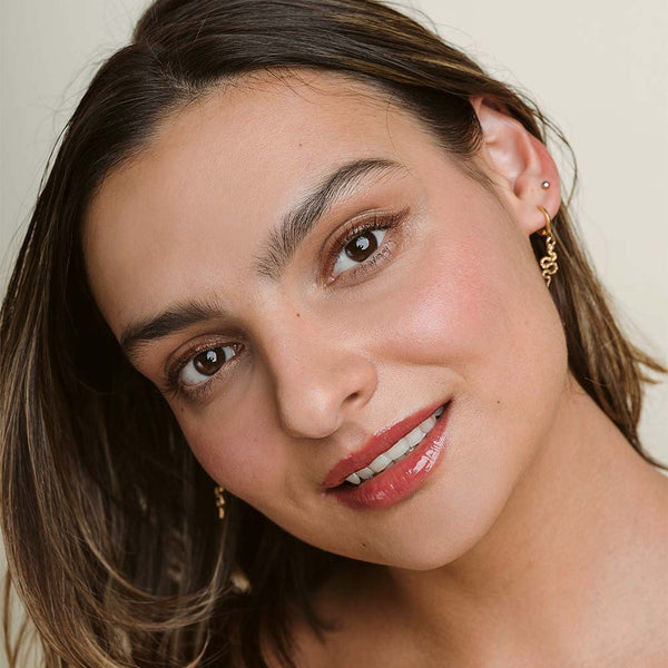 Uoga Uoga Minerání pudrový make-up s jantarem (10 g)