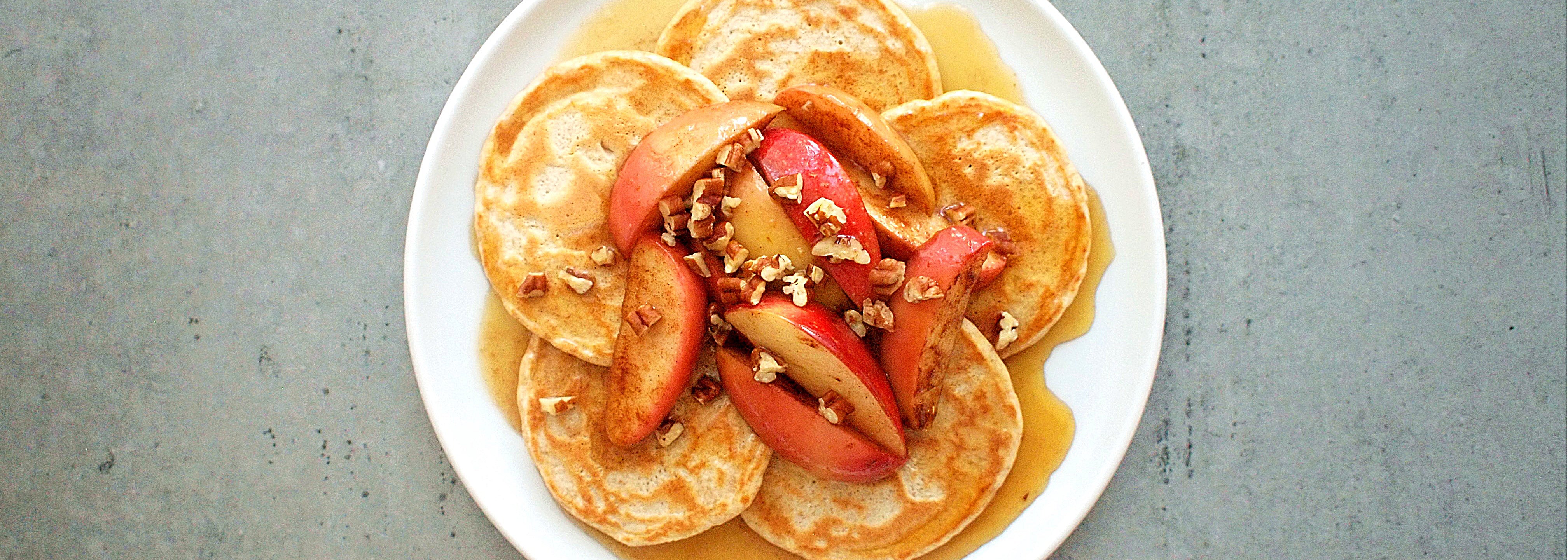 Celozrnné lívance s jablky – videorecept