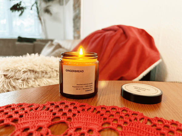 Mulieres Vonná svíčka ve skle - perník (180 ml)