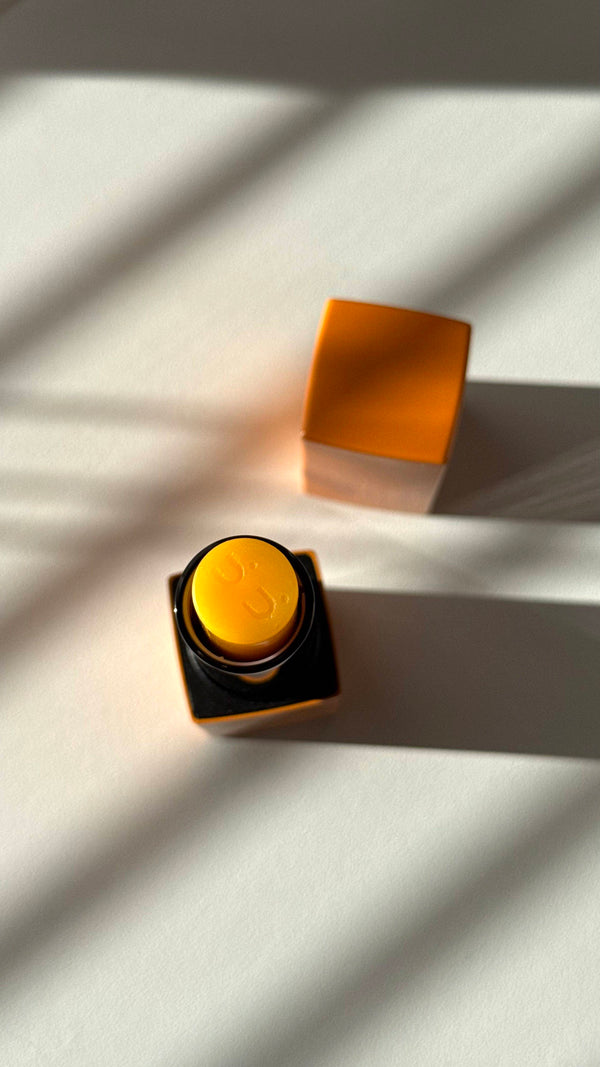 Uoga Uoga Balzám na rty Spritzberry (4 g)