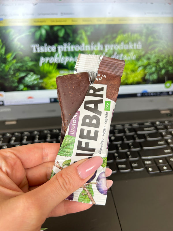 Lifefood Lifebar InChoco Tyčinka švestka RAW BIO (40 g)