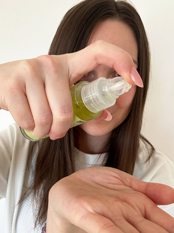 laSaponaria Přírodní sérum pro lámavé a krepaté vlasy (50 ml)