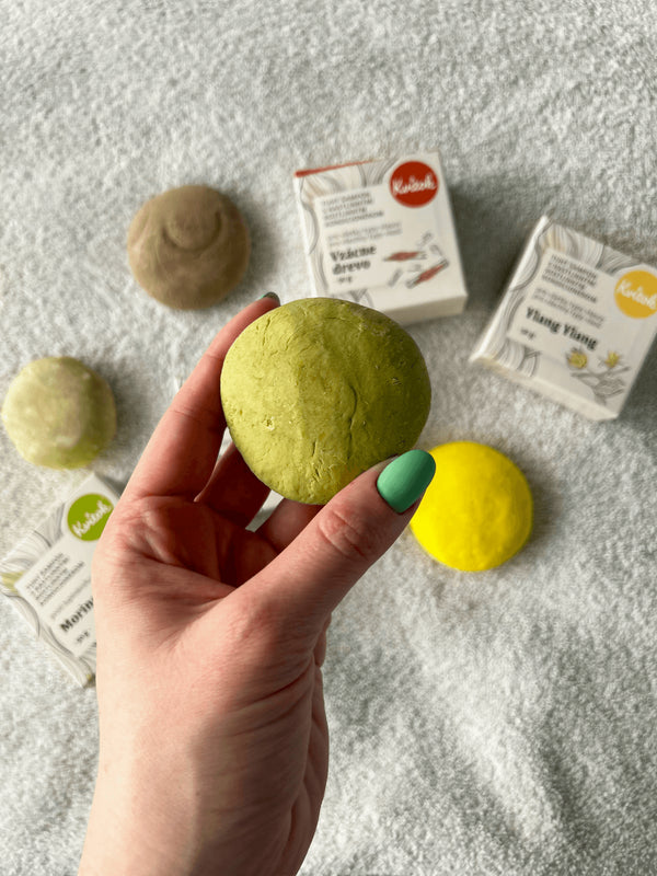 Kvitok Tuhý šampon s kondicionérem pro mastné vlasy Čajovník