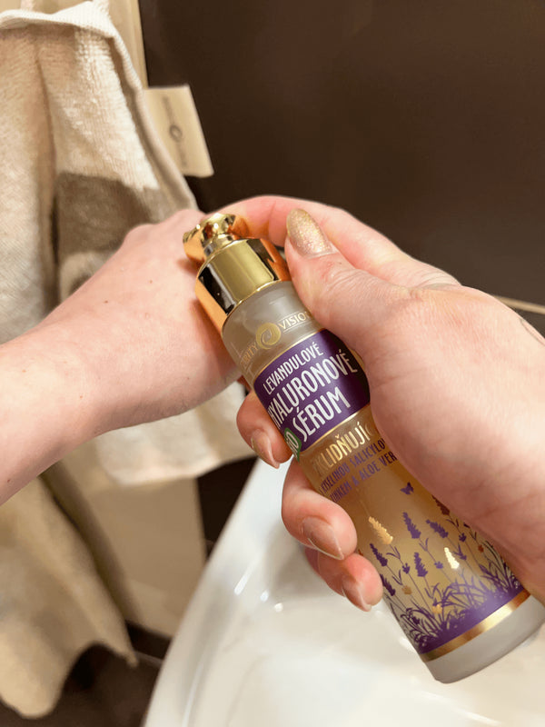 Purity Vision Zklidňující levandulové hyaluronové sérum BIO (50 ml)