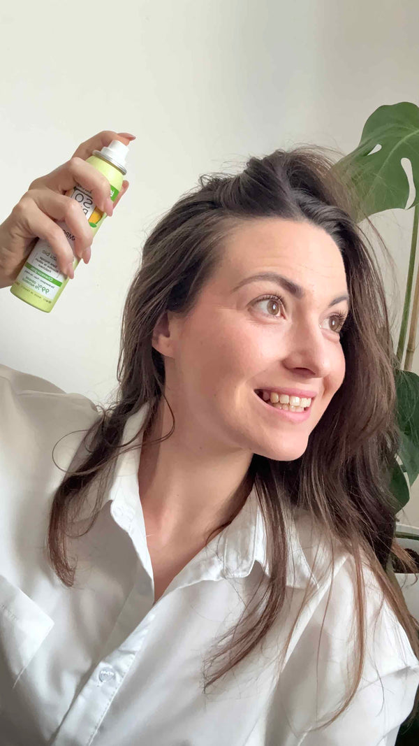 SO’BiO étic Čisticí suchý šampon ve spreji s Yuzu BIO (100 ml)