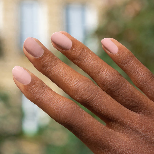 Manucurist Green Flash LED gel lak na nehty - Shell Beige (15 ml)