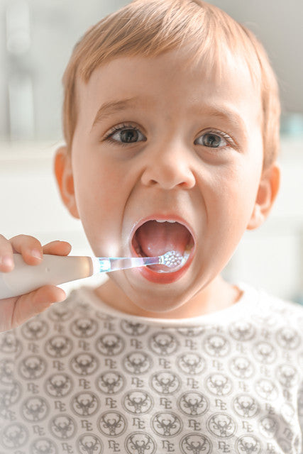 Jack n' Jill Dětský sonický zubní kartáček Tickle Tooth