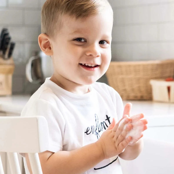 Attitude Dětské pěnivé mýdlo na ruce Super Leaves Kids s vůní melounu a kokosu (295 ml)