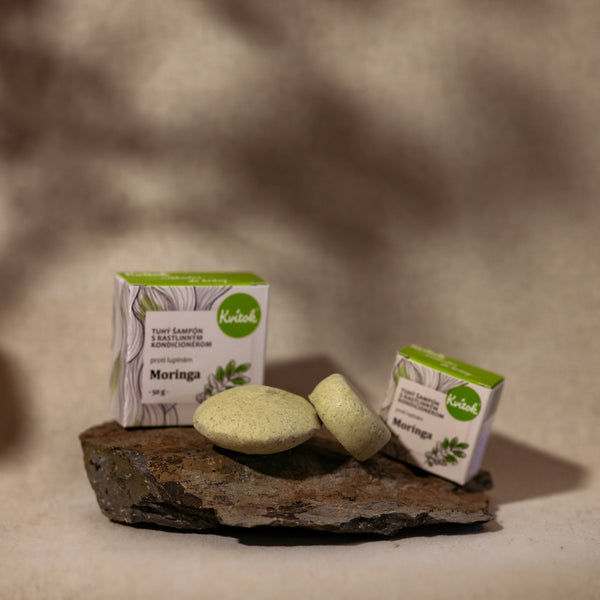 Kvitok Tuhý šampon s kondicionérem proti lupům Moringa