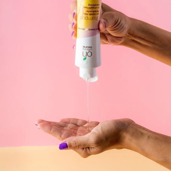 Officina Naturae Uhlazující šampon pro rovné vlasy (200 ml)