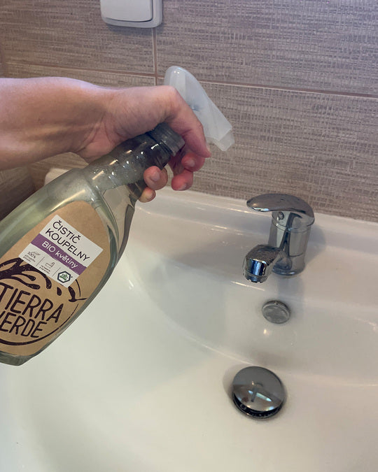 Tierra Verde Čistič koupelny s BIO květinovou vůní (750 ml)