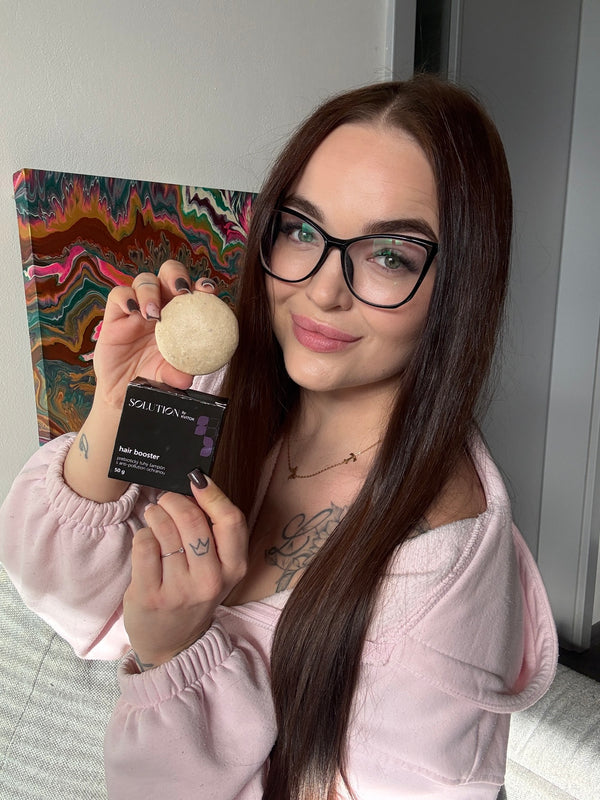 Kvitok Solution Prebiotický tuhý šampon s anti-pollution ochranou Hair Booster (50 g)
