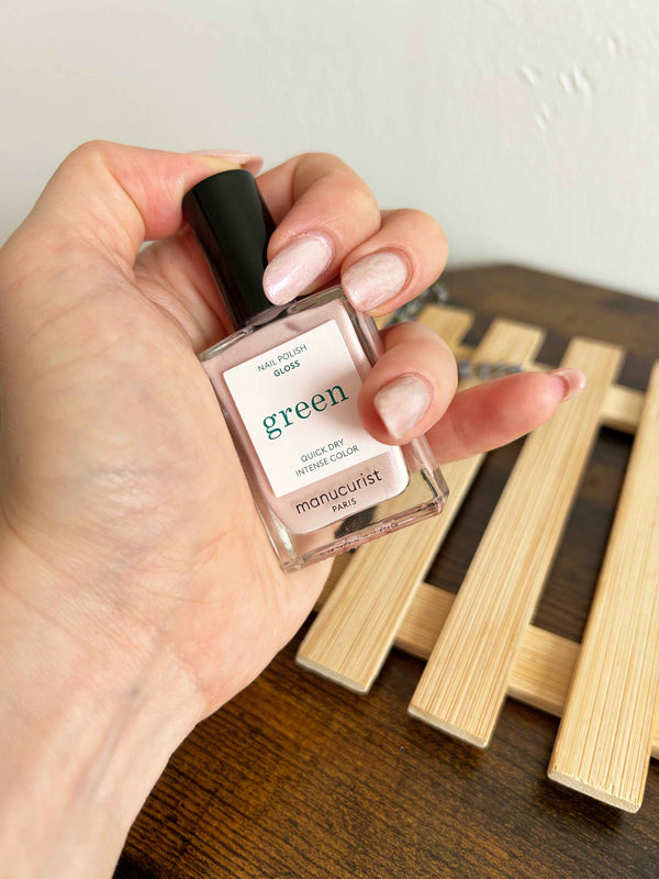 Manucurist Green schnoucí lak na nehty - Gloss (15 ml)