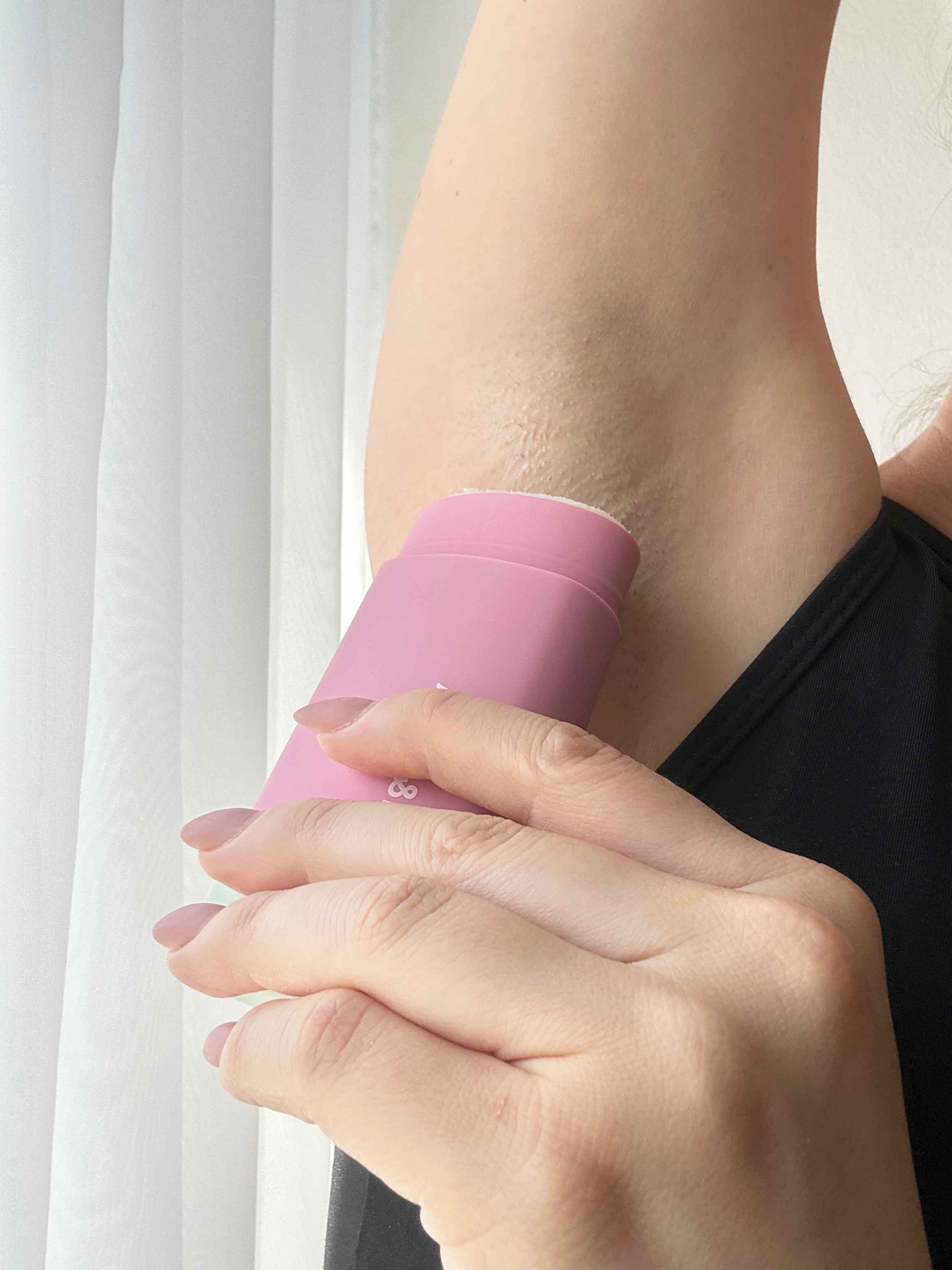 Ben & Anna Tuhý deodorant se znovupoužitelným aplikátorem (40 g) -  Love Me