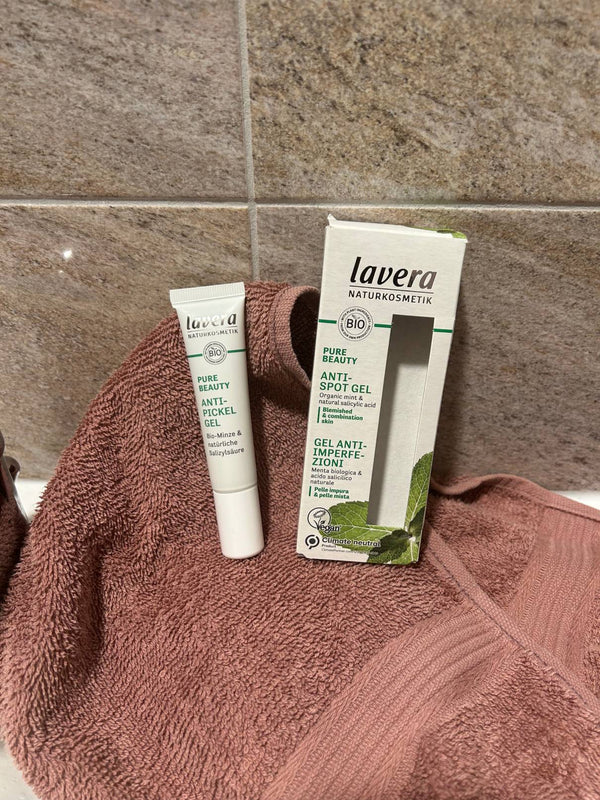 Lavera SOS gel na akné BIO (15 ml)