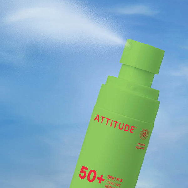 Attitude Dětské opalovací mléko ve spreji SPF 50 - meloun & kokos (75 ml)