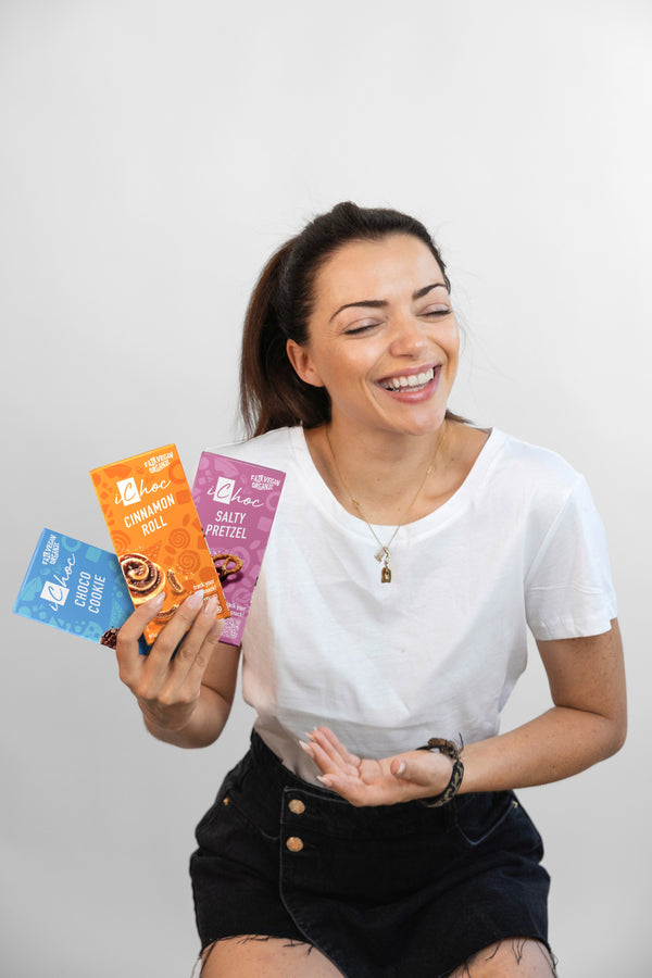 iChoc Tabulka kakaová vegan skořicová rolka BIO (80 g)