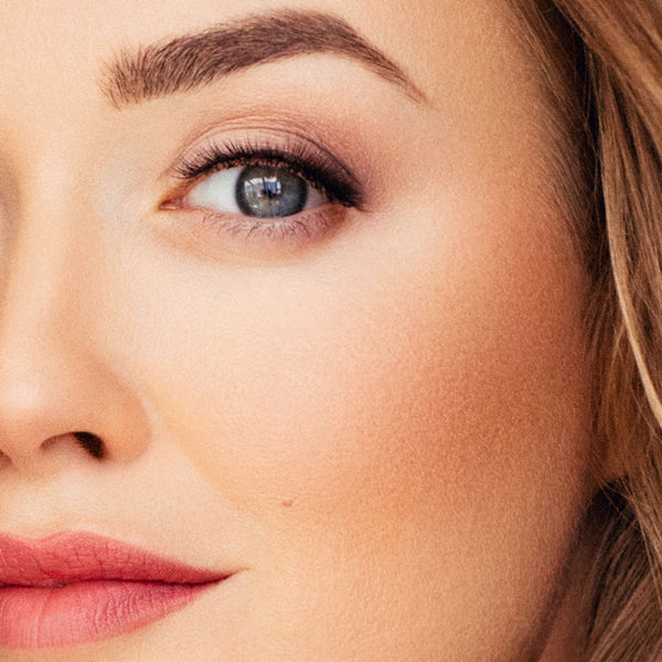 SO’BiO étic Tvářenka přírodní 02 broskev BIO (3 g)