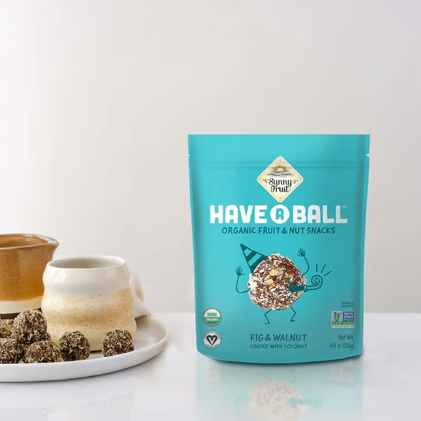 Sunny Fruit Ovocné koule z datlí a fíků s vlašskými ořechy obalené v kokosu BIO (126 g)