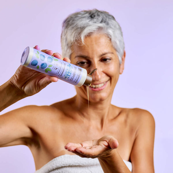 laSaponaria Antioxidační šampon na šedivé vlasy s BIO borůvkou a argininem (200 ml)
