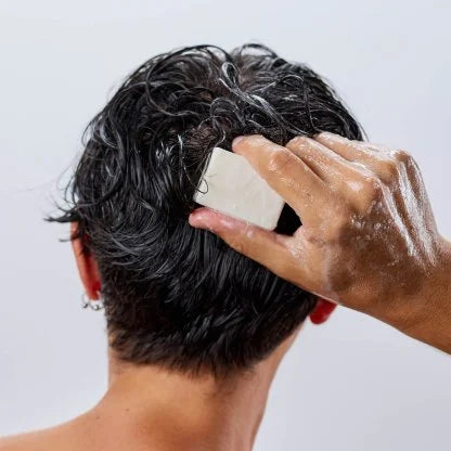 laSaponaria Tuhý šampon čisticí proti lupům (50 g)